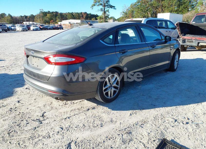 Photo 4 of 2016 Ford Fusion SE (VIN 3FA6P0H78GR367784)