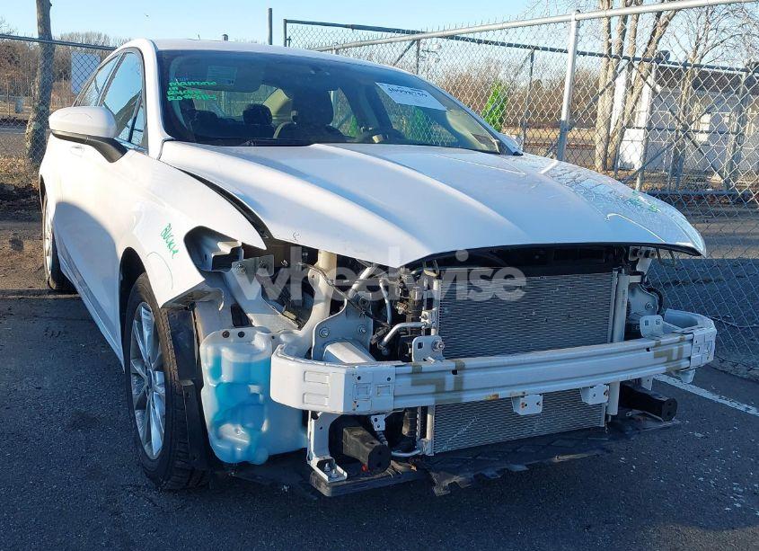 2017 Ford Fusion SE (VIN 3FA6P0H78HR106818) main photo