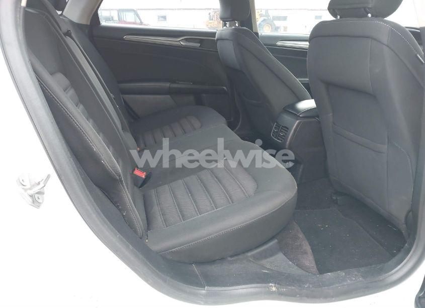 Photo 8 of 2017 Ford Fusion SE (VIN 3FA6P0H78HR117799)