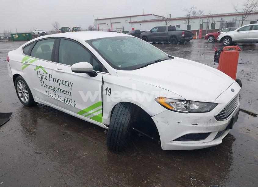 2017 Ford Fusion SE (VIN 3FA6P0H78HR145988) main photo