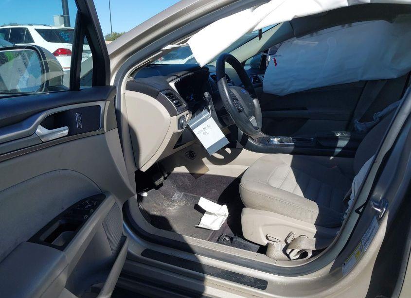 Photo 5 of 2017 Ford Fusion SE (VIN 3FA6P0H78HR150530)