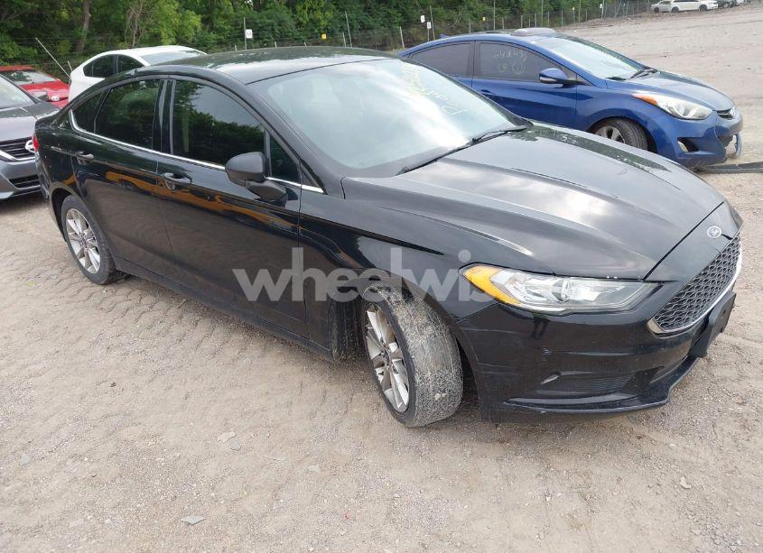 2017 Ford Fusion SE (VIN 3FA6P0H78HR200469) main photo