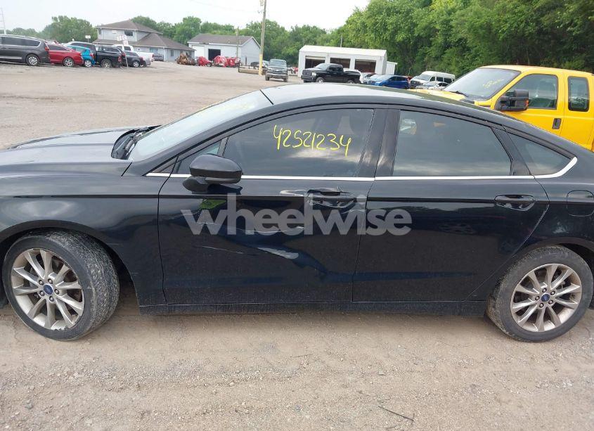 Photo 14 of 2017 Ford Fusion SE (VIN 3FA6P0H78HR200469)