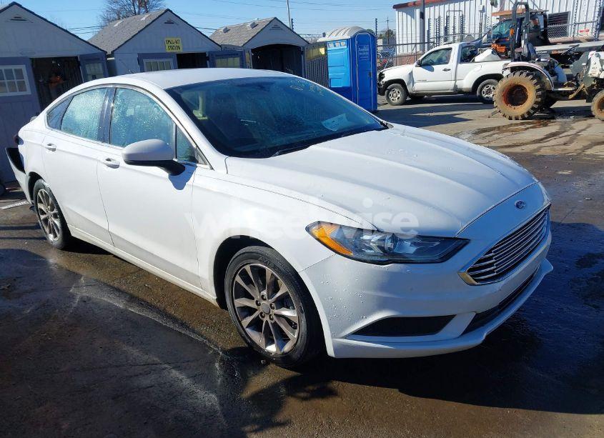 2017 Ford Fusion SE (VIN 3FA6P0H78HR224397) main photo