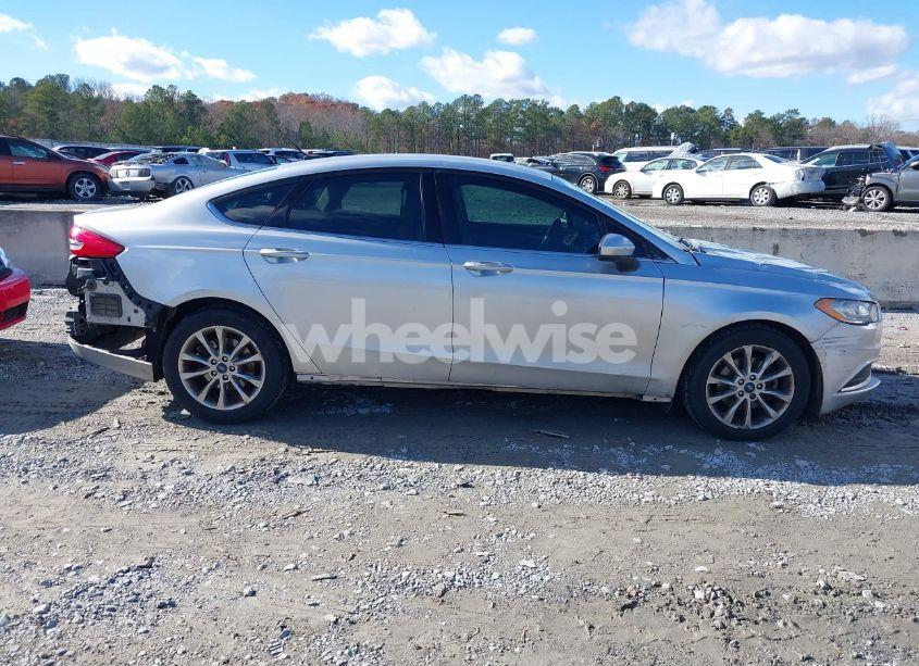 Photo 13 of 2017 Ford Fusion SE (VIN 3FA6P0H78HR290092)