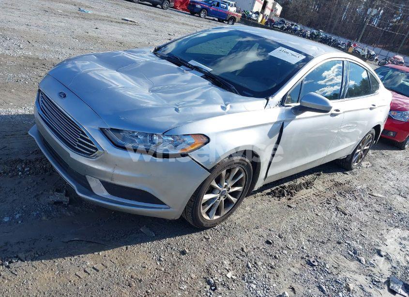 Photo 2 of 2017 Ford Fusion SE (VIN 3FA6P0H78HR290092)