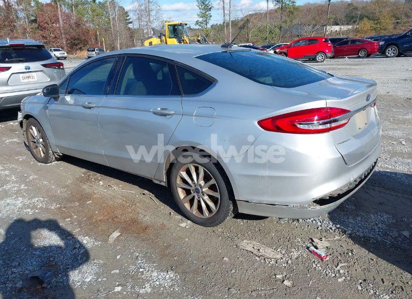 Photo 3 of 2017 Ford Fusion SE (VIN 3FA6P0H78HR290092)