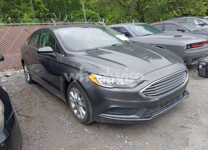 2017 Ford Fusion SE (VIN 3FA6P0H78HR317064) main photo