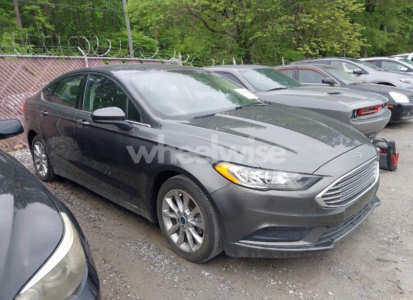 Photo 13 of 2017 Ford Fusion SE (VIN 3FA6P0H78HR317064)