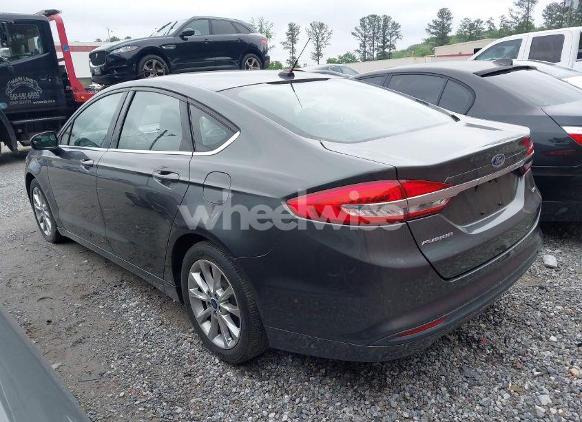 Photo 3 of 2017 Ford Fusion SE (VIN 3FA6P0H78HR317064)