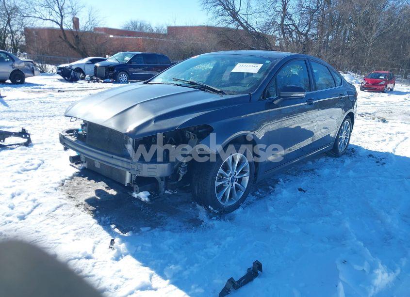 Photo 2 of 2017 Ford Fusion SE (VIN 3FA6P0H78HR328842)