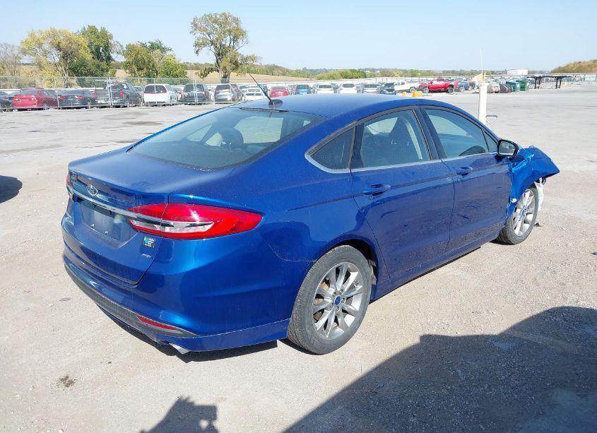 Photo 4 of 2017 Ford Fusion SE (VIN 3FA6P0H78HR349948)