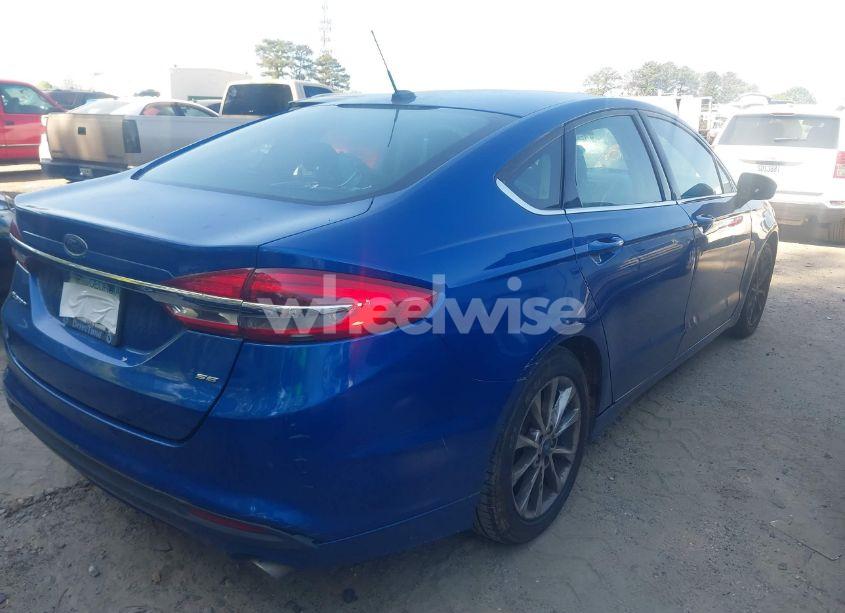 Photo 4 of 2017 Ford Fusion SE (VIN 3FA6P0H78HR357919)