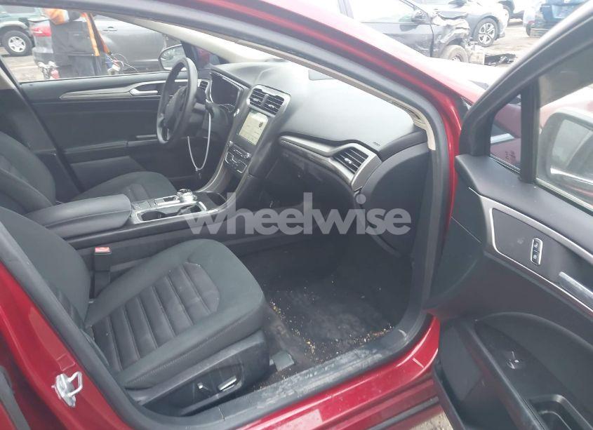 Photo 5 of 2017 Ford Fusion SE (VIN 3FA6P0H78HR390175)