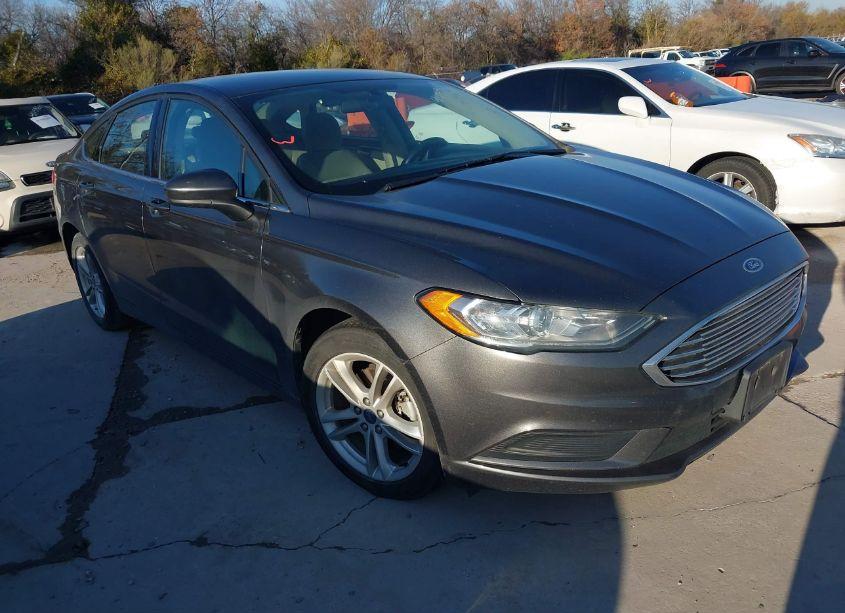 2018 Ford Fusion SE (VIN 3FA6P0H78JR156155) main photo