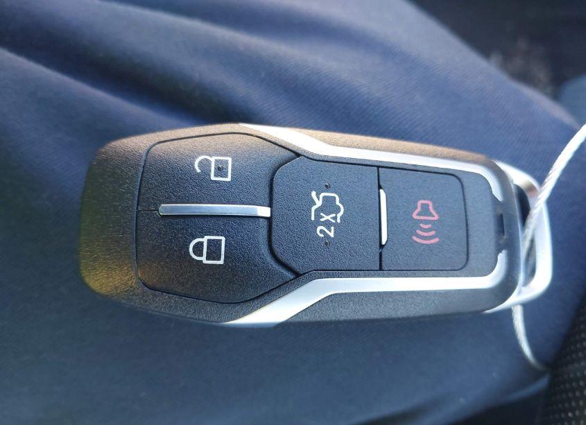 Photo 11 of 2018 Ford Fusion SE (VIN 3FA6P0H78JR156155)