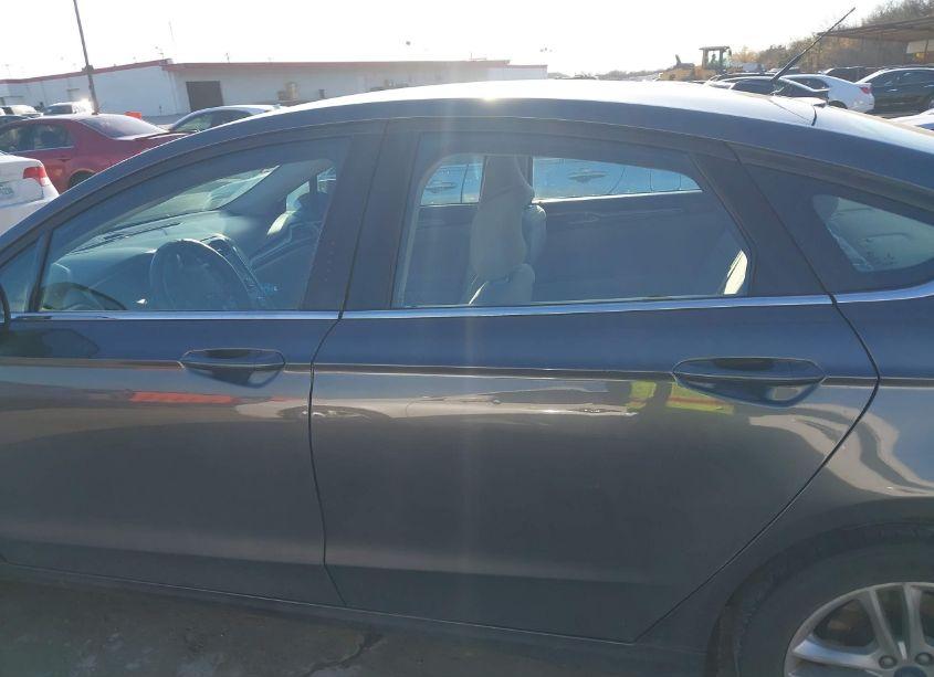 Photo 14 of 2018 Ford Fusion SE (VIN 3FA6P0H78JR156155)