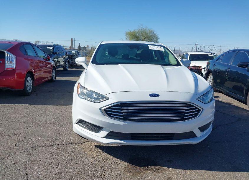 Photo 12 of 2018 Ford Fusion SE (VIN 3FA6P0H78JR249533)