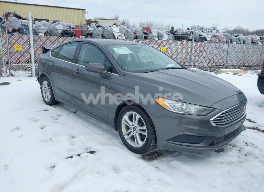 2018 Ford Fusion SE (VIN 3FA6P0H78JR275162) main photo