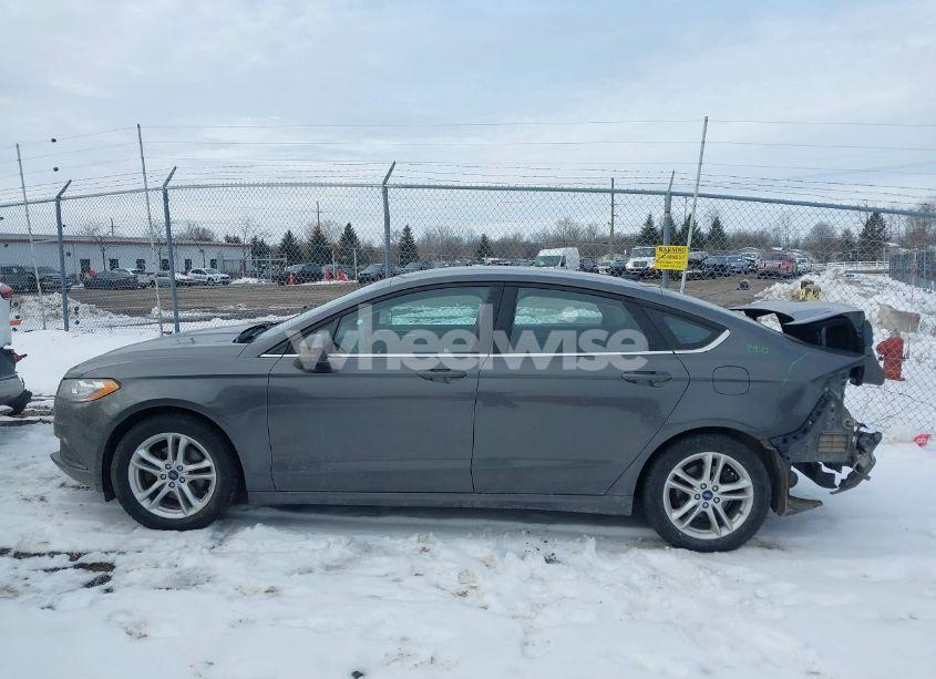 Photo 14 of 2018 Ford Fusion SE (VIN 3FA6P0H78JR275162)
