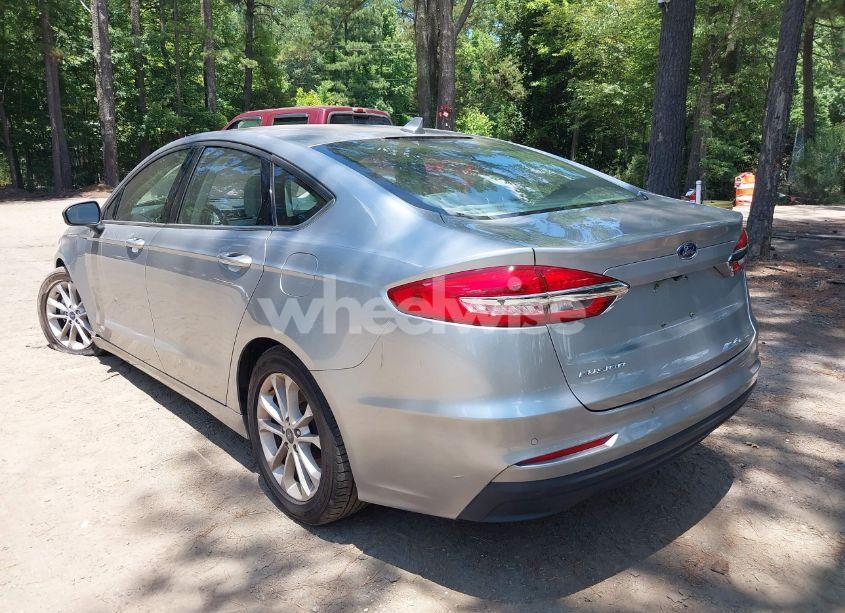 Photo 3 of 2020 Ford Fusion SE (VIN 3FA6P0H78LR238888)
