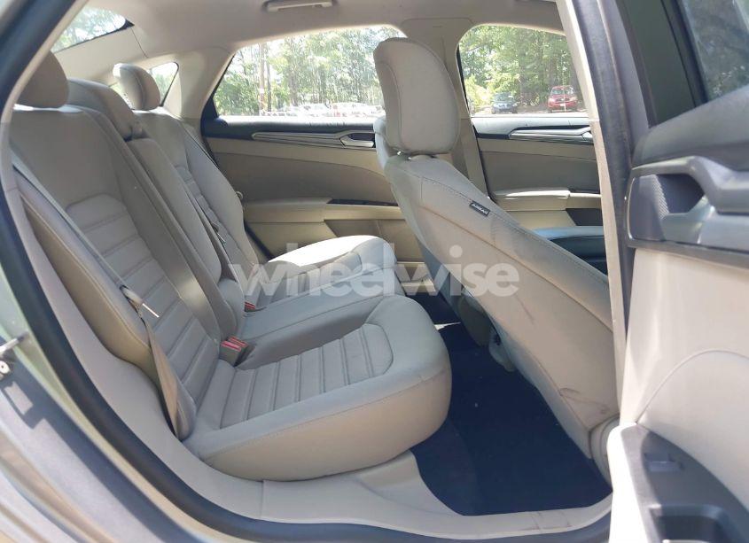 Photo 8 of 2020 Ford Fusion SE (VIN 3FA6P0H78LR238888)