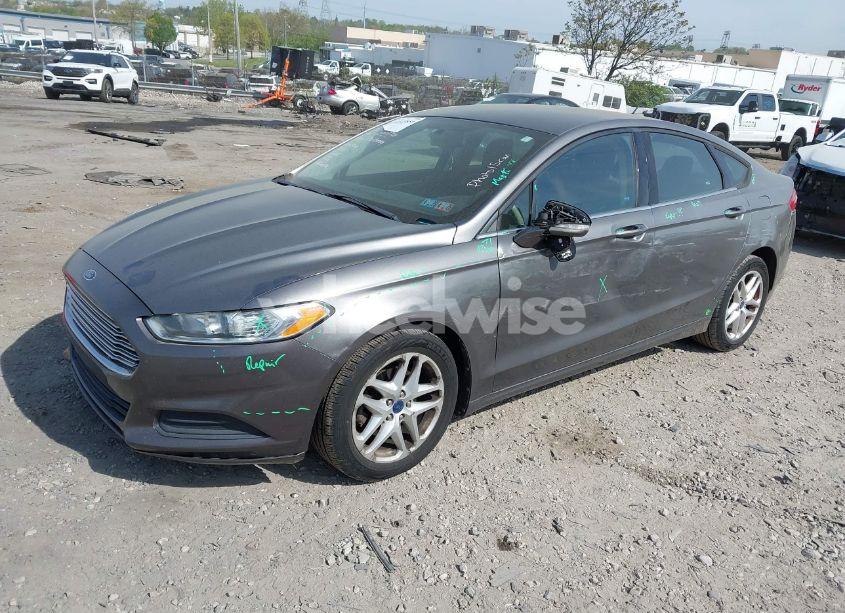Photo 2 of 2013 Ford Fusion SE (VIN 3FA6P0H79DR173602)