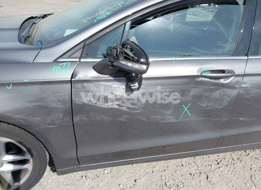 Photo 6 of 2013 Ford Fusion SE (VIN 3FA6P0H79DR173602)