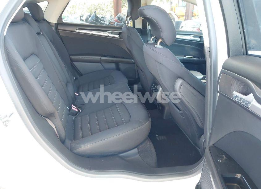 Photo 8 of 2013 Ford Fusion SE (VIN 3FA6P0H79DR198290)