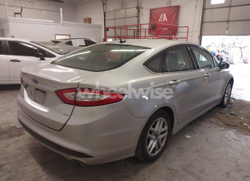 Photo 4 of 2013 Ford Fusion SE (VIN 3FA6P0H79DR252154)