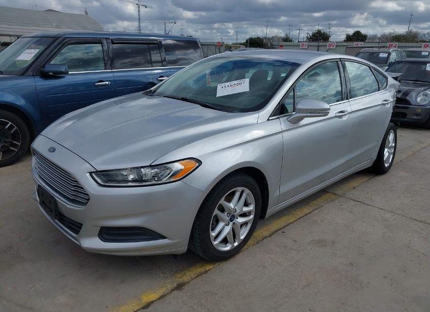 Photo 2 of 2013 Ford Fusion SE (VIN 3FA6P0H79DR321697)