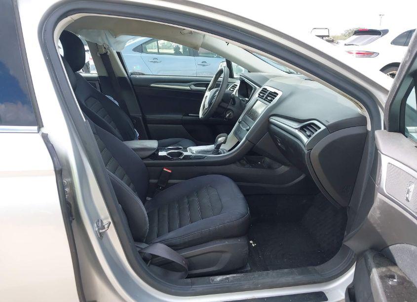 Photo 5 of 2013 Ford Fusion SE (VIN 3FA6P0H79DR321697)