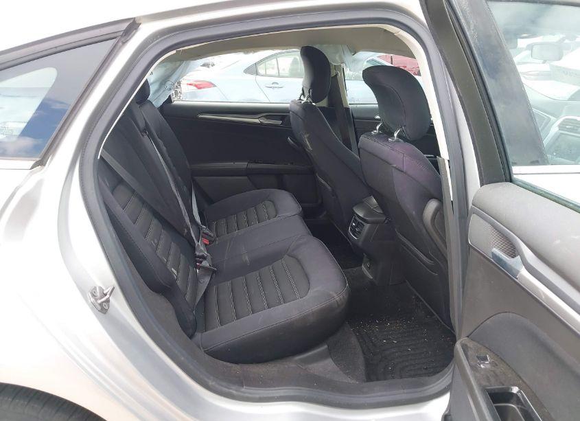 Photo 8 of 2013 Ford Fusion SE (VIN 3FA6P0H79DR321697)