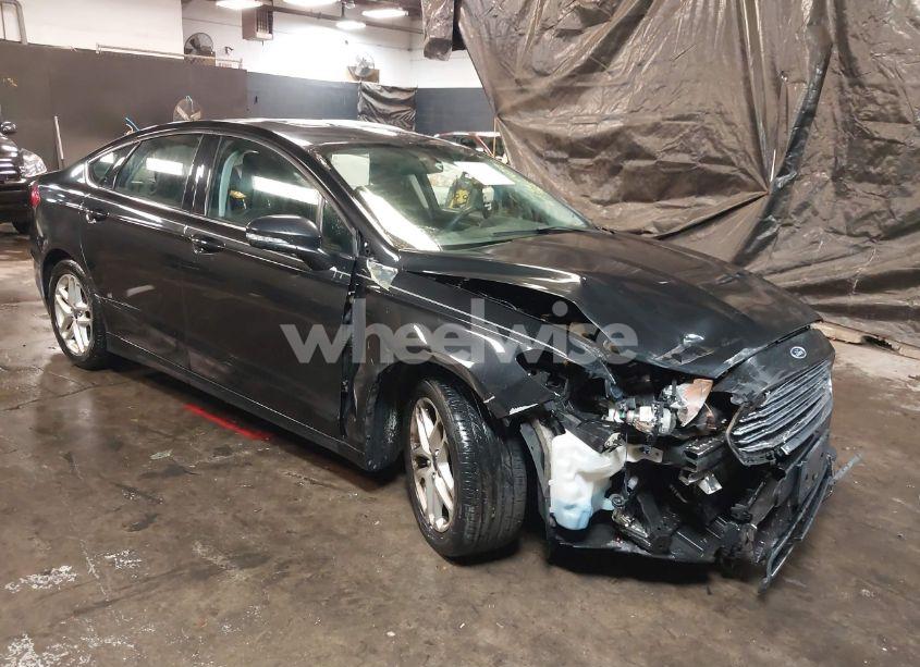 2014 Ford Fusion SE (VIN 3FA6P0H79ER112610) main photo