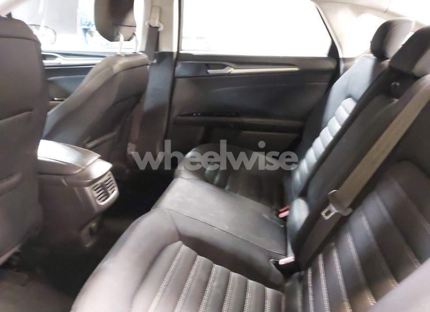 Photo 8 of 2014 Ford Fusion SE (VIN 3FA6P0H79ER112610)