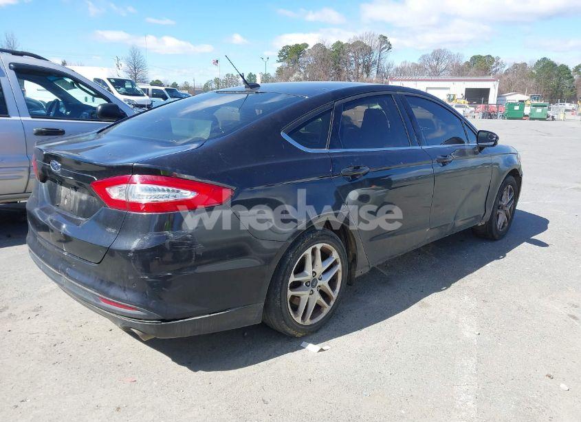 Photo 4 of 2014 Ford Fusion SE (VIN 3FA6P0H79ER125390)