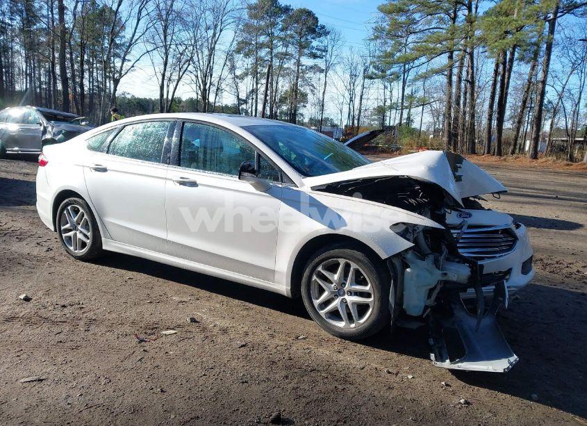 2014 Ford Fusion SE (VIN 3FA6P0H79ER137636) main photo