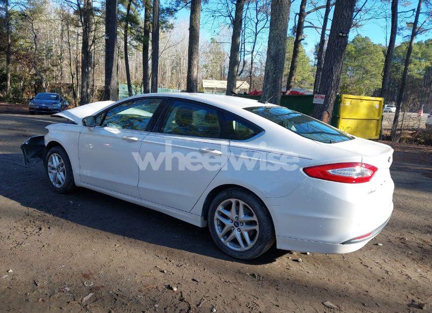 Photo 3 of 2014 Ford Fusion SE (VIN 3FA6P0H79ER137636)
