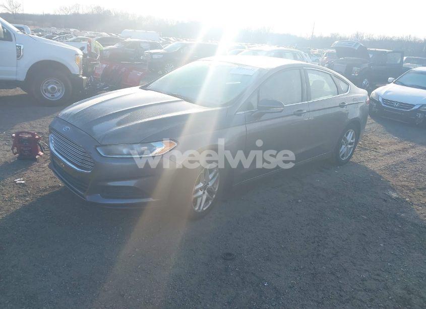 Photo 2 of 2014 Ford Fusion SE (VIN 3FA6P0H79ER159636)