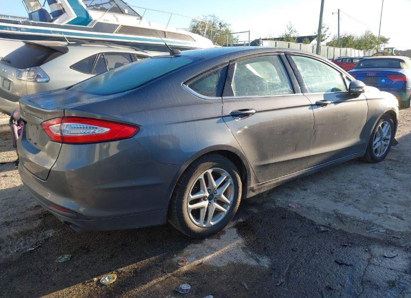 Photo 4 of 2014 Ford Fusion SE (VIN 3FA6P0H79ER159894)