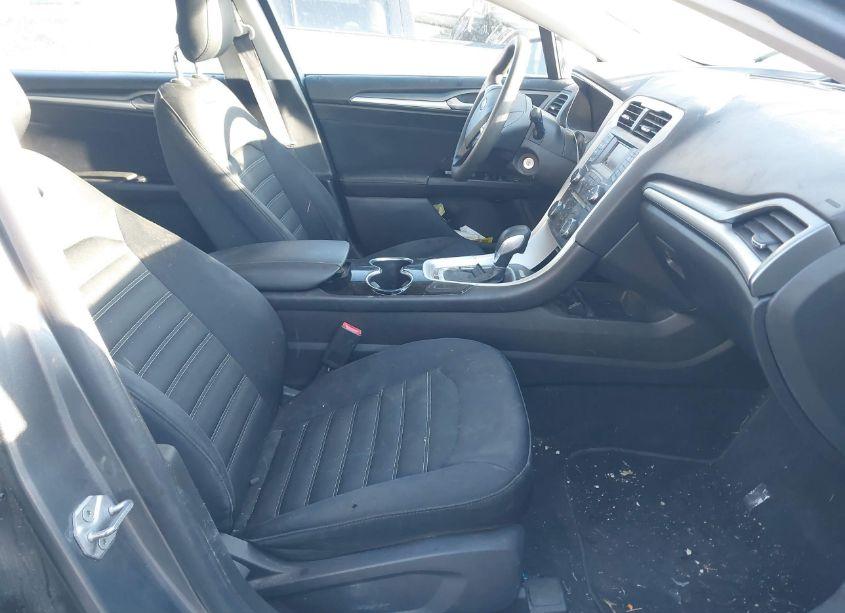 Photo 5 of 2014 Ford Fusion SE (VIN 3FA6P0H79ER159894)