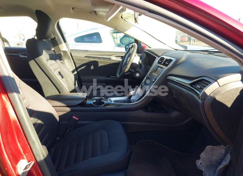 Photo 5 of 2014 Ford Fusion SE (VIN 3FA6P0H79ER193317)