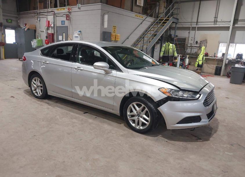 2014 Ford Fusion SE (VIN 3FA6P0H79ER196296) main photo