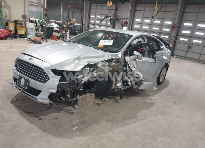 Photo 2 of 2014 Ford Fusion SE (VIN 3FA6P0H79ER196296)