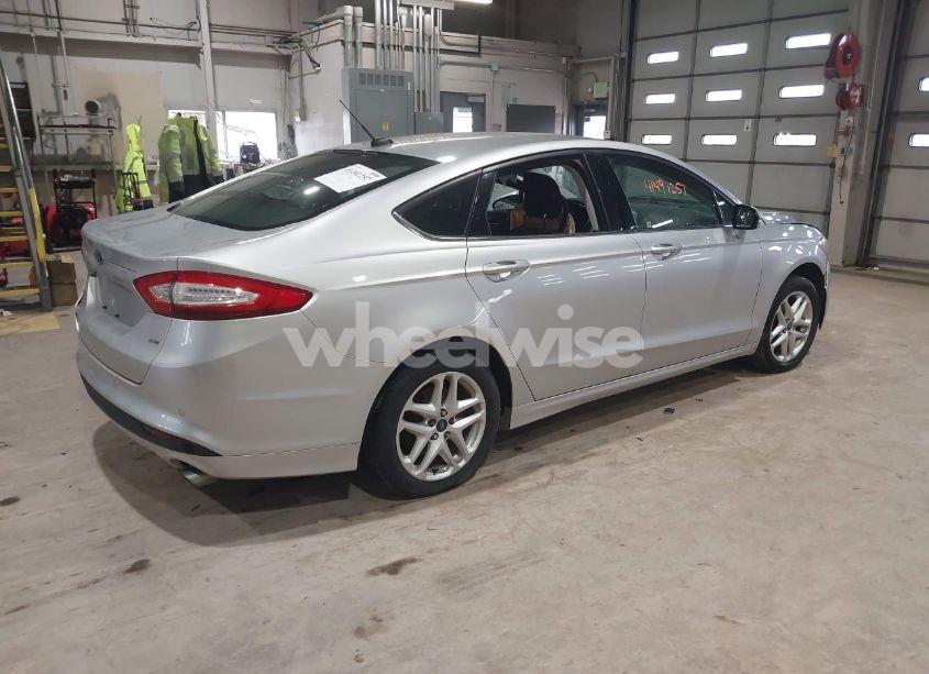 Photo 4 of 2014 Ford Fusion SE (VIN 3FA6P0H79ER196296)