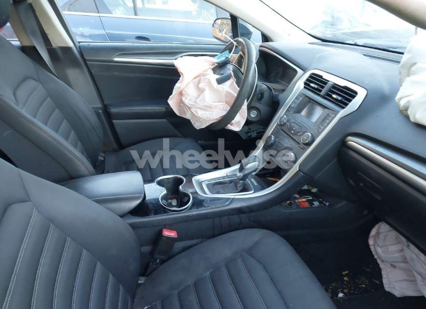 Photo 5 of 2014 Ford Fusion SE (VIN 3FA6P0H79ER198453)