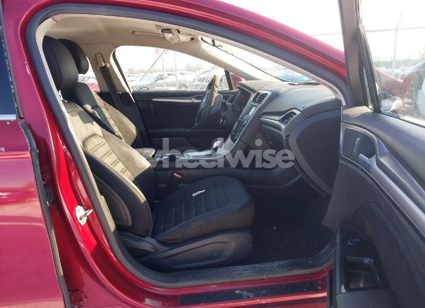 Photo 5 of 2014 Ford Fusion SE (VIN 3FA6P0H79ER262796)