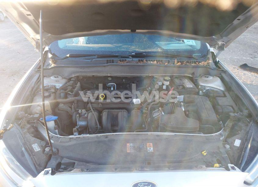 Photo 10 of 2014 Ford Fusion SE (VIN 3FA6P0H79ER271465)