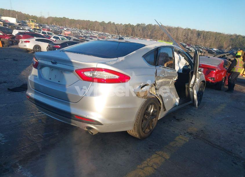 Photo 4 of 2014 Ford Fusion SE (VIN 3FA6P0H79ER271465)