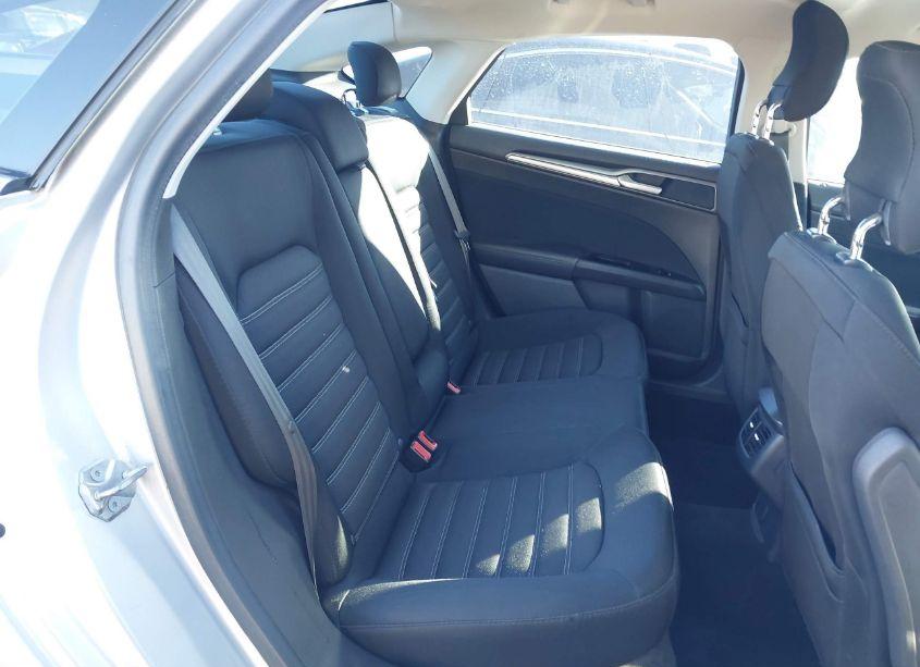 Photo 8 of 2014 Ford Fusion SE (VIN 3FA6P0H79ER323161)